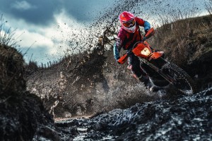 hth体育真人-AC米兰豪取连胜，争夺意甲榜首位置