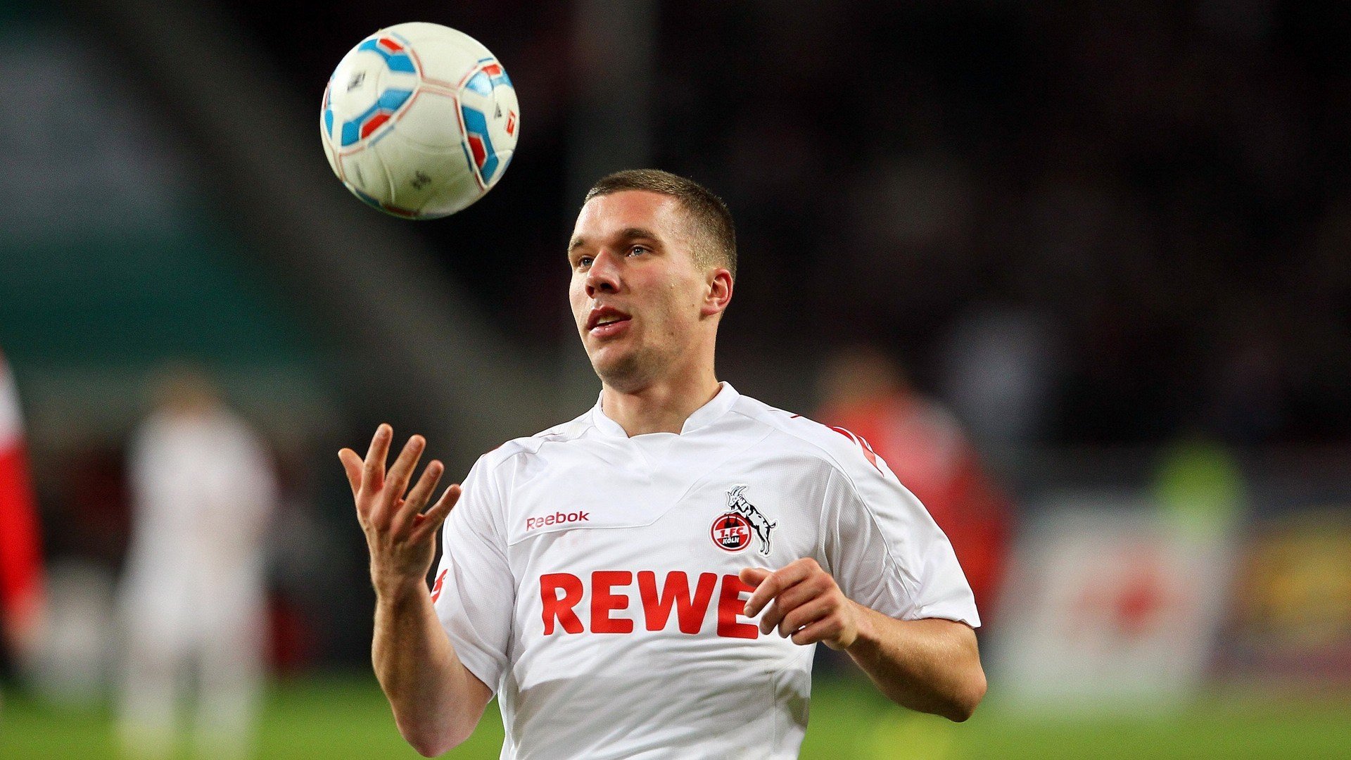 世界杯：多家非营利组织利用赛事平台募集善款 重点支持战争与灾难中的儿童